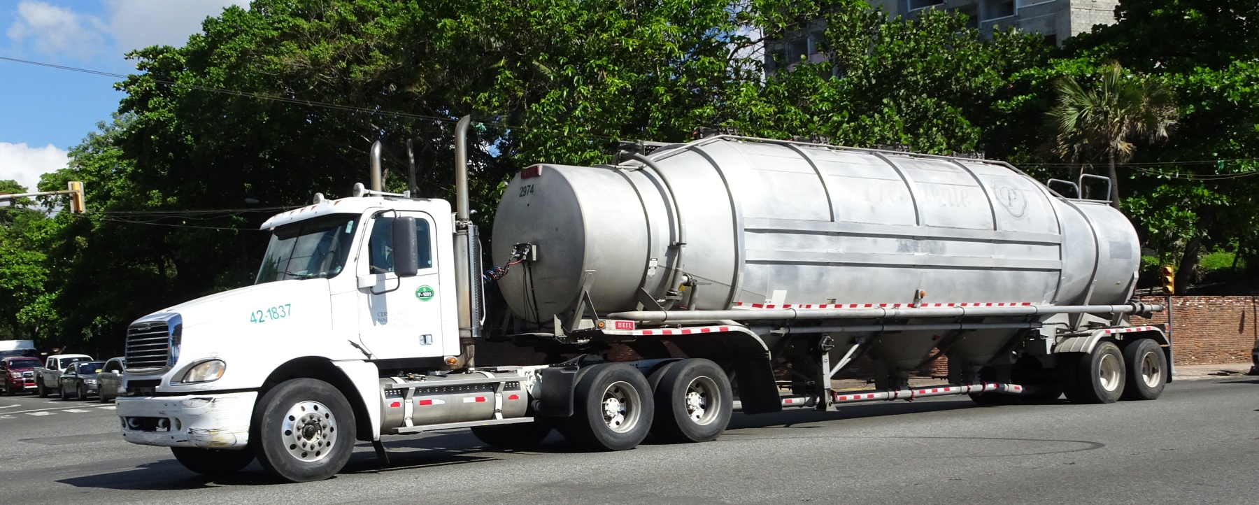 Freightliner Columbia