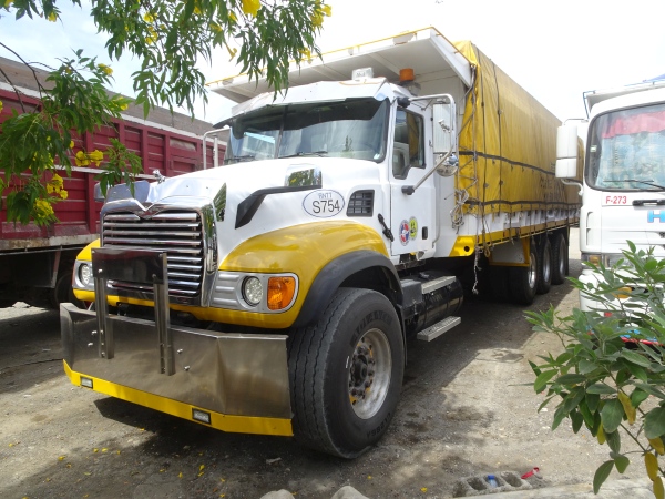 Mack Granite Maicero trucks