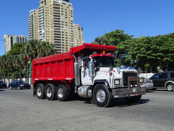 Mack RD Trucks